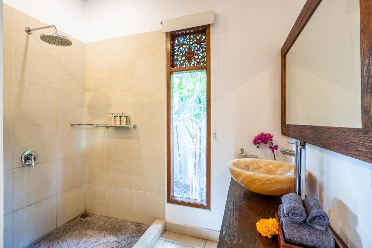 Romantica Villa Ubud Exterior photo
